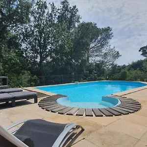 Raphael - Dans Au Calme à Valescure Hébergement de vacances